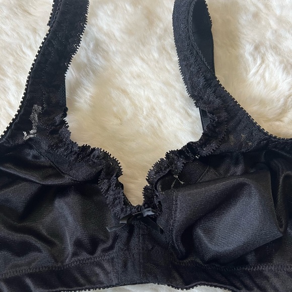 Warner’s Firm Support Wirefree Bra, Black, NWOT, Size 34C - Picture 5 of 7